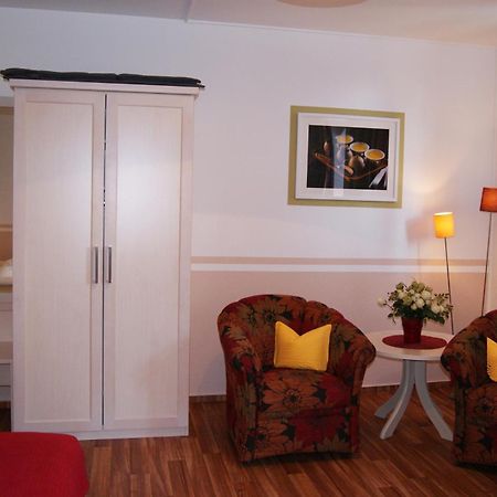 Deluxe Apartments Der "Alten Apotheke" เพรโรว์ ภายนอก รูปภาพ