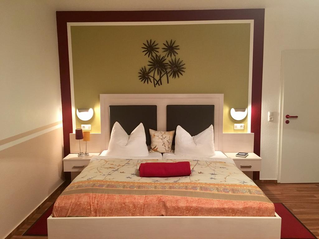 Deluxe Apartments Der "Alten Apotheke" เพรโรว์ ภายนอก รูปภาพ
