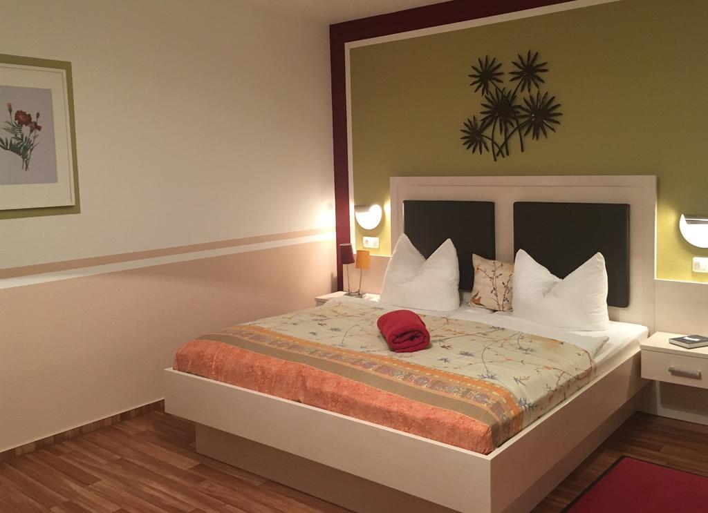 Deluxe Apartments Der "Alten Apotheke" เพรโรว์ ภายนอก รูปภาพ