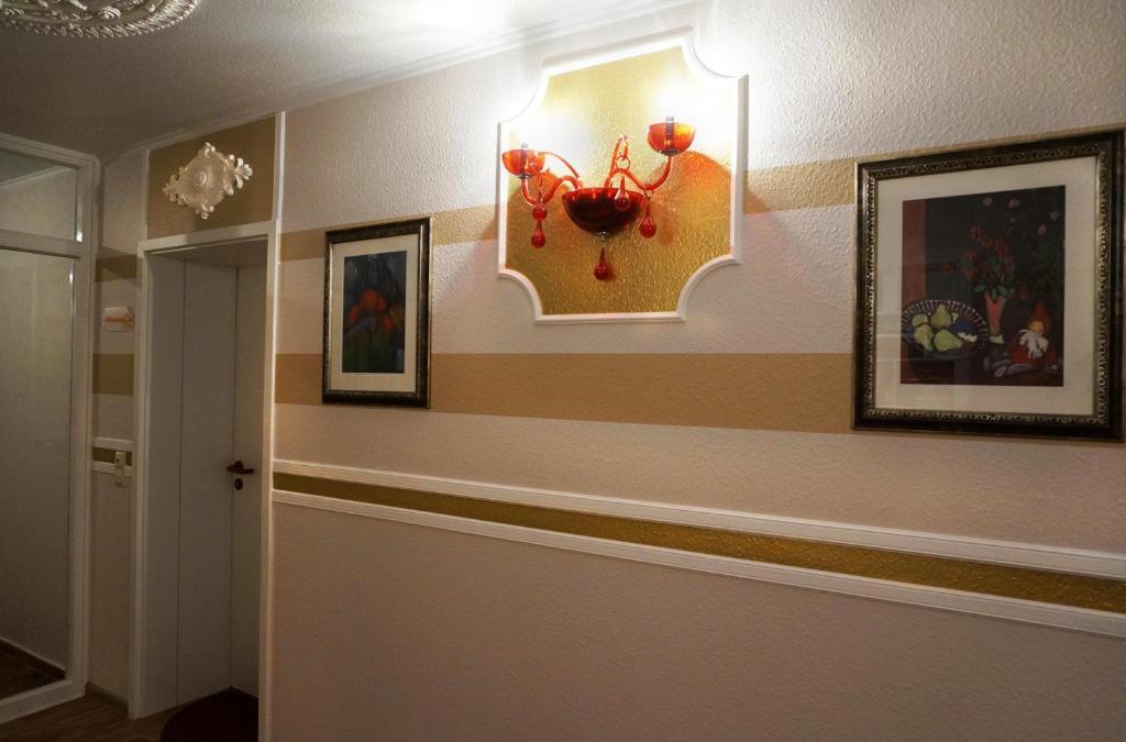 Deluxe Apartments Der "Alten Apotheke" เพรโรว์ ภายนอก รูปภาพ